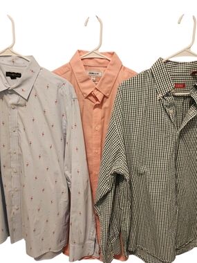 Bundle Of Button-Down Shirts Lg